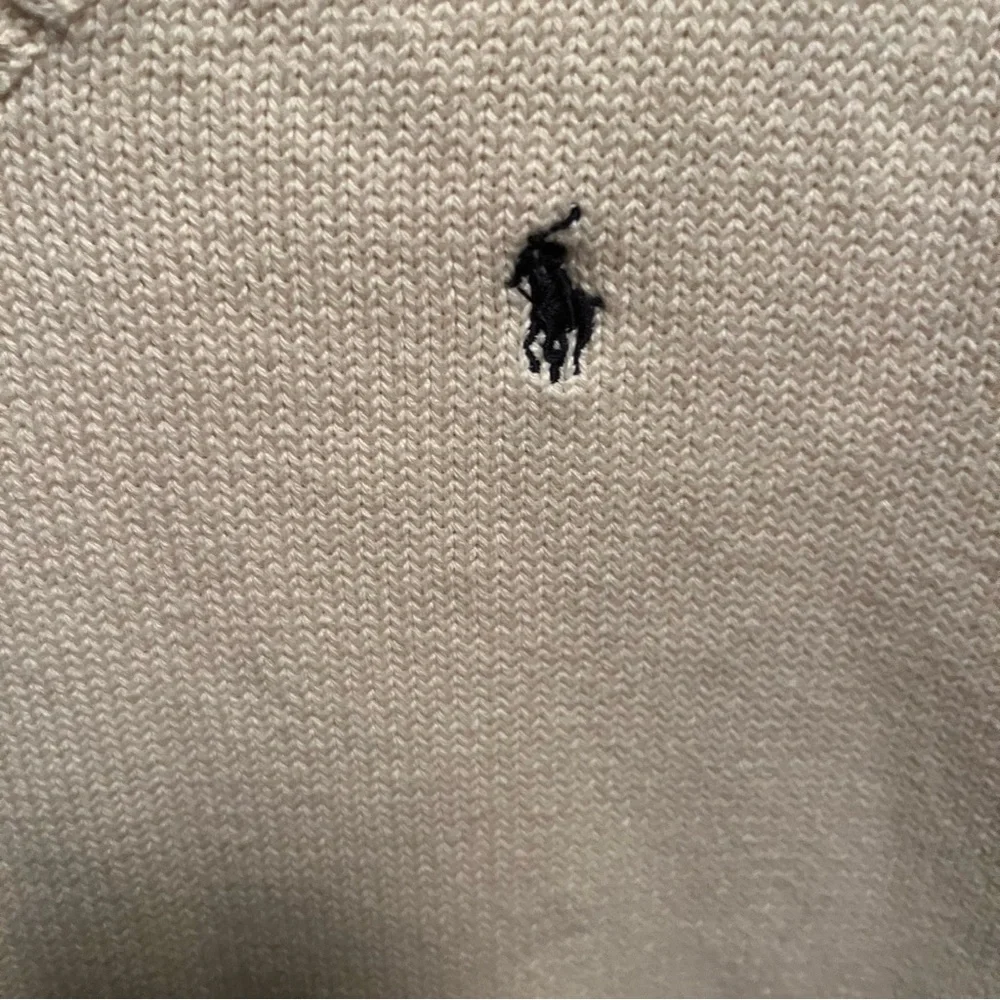 Polo Ralph Lauren Cream Sleeveless Sweater Vest. Boys size 7.